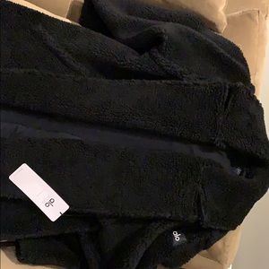 Alo Yoga Black Sherpa Trench Coat in Small (New)